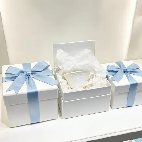 Gift boxed Wedgwood collection